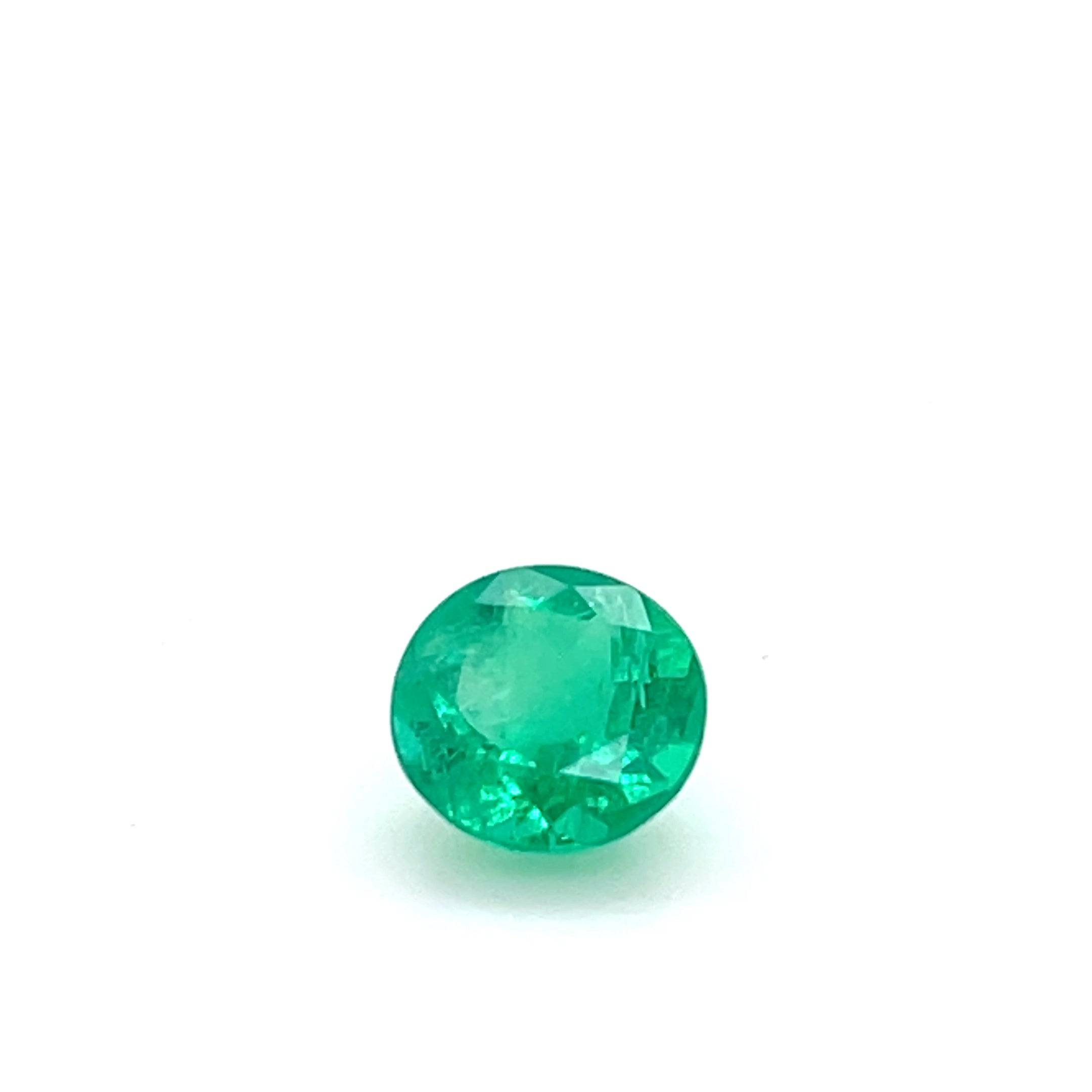 1.55 ct Round Cut Colombian Emerald